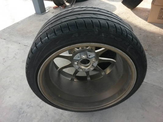 ล้อ CE 28 กว้างหลัง 10 5  หน้า 9.5