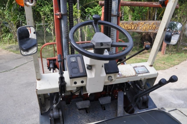 ขายFORKLIFT NISSAN2ตัน สภาพสวยเดิมจากญี่ปุ่นยังไม่เคยใช้านในไทย 135,000เท่านั้น!!!