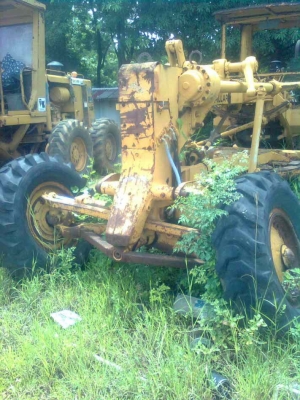 ขายรถเกรด CAT 12F   สภาพสวยพร้อมใช้ ราคาต่อรองได้ ติดต่อได้ที่คุณ อ๊อฟ พิจิตร 086-737-9991