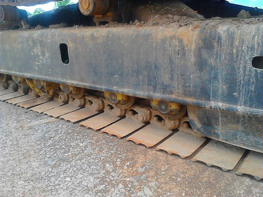 ขาย KOMATSU PC 120-3 คอนโทรลสั้น สภาพสวยพร้อมใช้ ราคาต่อรองได้ ติดต่อได้ที่คุณ อ๊อฟ พิจิตร 086-737-9991