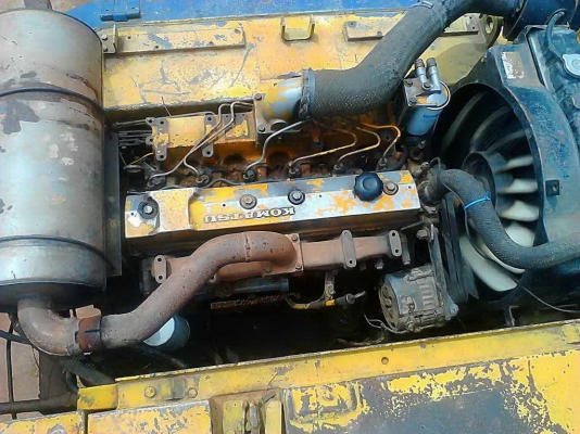 ขาย KOMATSU PC 120-3 คอนโทรลสั้น สภาพสวยพร้อมใช้ ราคาต่อรองได้ ติดต่อได้ที่คุณ อ๊อฟ พิจิตร 086-737-9991