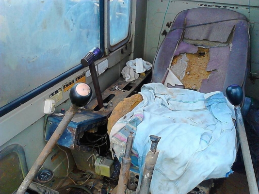 ขาย KOMATSU PC 120-3 คอนโทรลสั้น สภาพสวยพร้อมใช้ ราคาต่อรองได้ ติดต่อได้ที่คุณ อ๊อฟ พิจิตร 086-737-9991