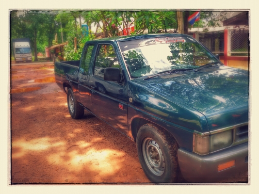 นิสสีนบิ๊กเอ็มฝาแดงแคบ ปี96 ถูกๆ 98000 นิสสีนบิ๊กเอ็มฝาแดงแคบ ปี96 ถูกๆ 98000