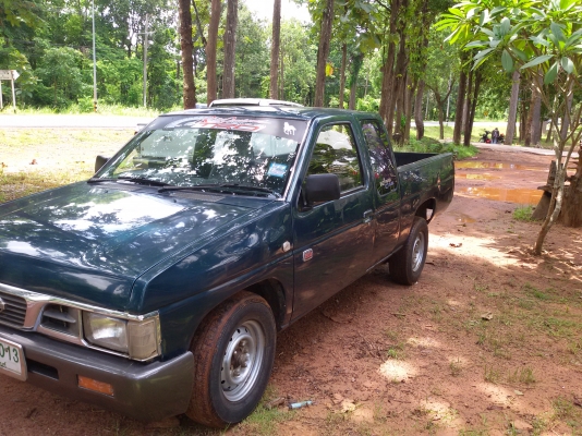 นิสสีนบิ๊กเอ็มฝาแดงแคบ ปี96 ถูกๆ 98000