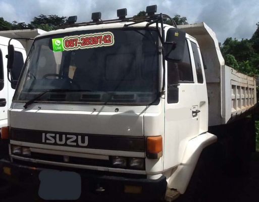 ขายรถบรรทุกดั้มพ์ 6 ล้อ ขนาดใหญ่