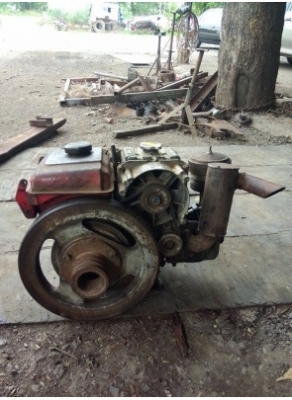 เครื่องสูบนํ้ามิตซู 7-8 แรง ใช้งานได้ดีครับ แห้งๆ แน่นๆ