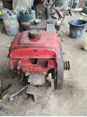 เครื่องสูบนํ้ามิตซู 7-8 แรง ใช้งานได้ดีครับ แห้งๆ แน่นๆ