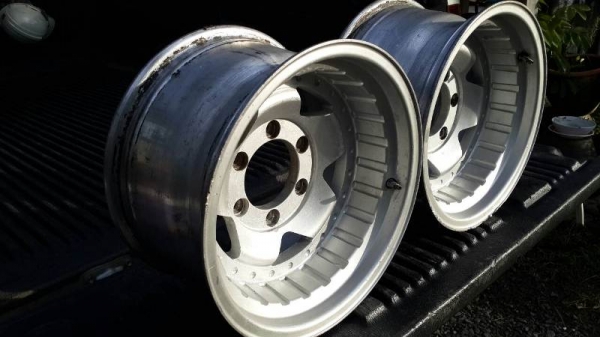 ขายแม็ก 15x8.5 นิ้วล้นๆ ถูกๆ