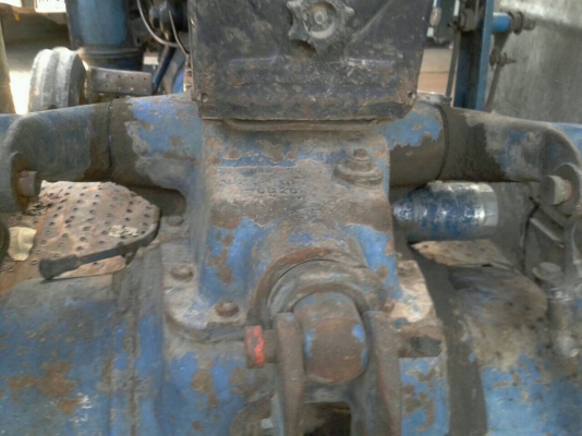 ขายรถไถ FORD ลดจาก 350,000 เหลือ 320,000