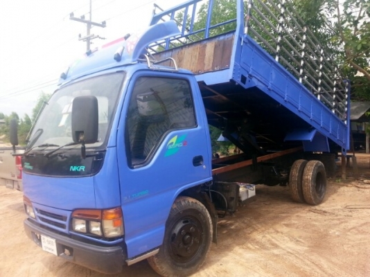 ขายดั้มเกษตร ISUZU NKR110แรง เครื่องดี แคชซีสวย ยางดี ภายในสวย แอร์เย็น เอกสารพร้อมโอน สนใจโทร 090-8588220คุณนะ