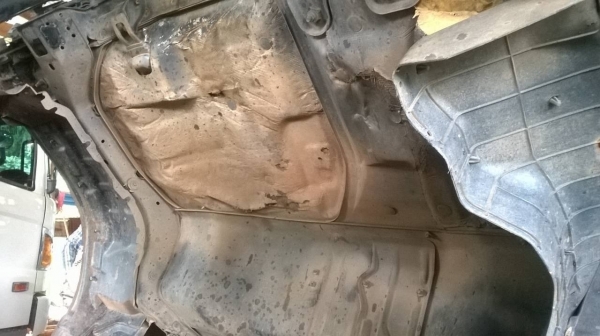 ขาย 6 ล้อดั้ม NPR 120 ห้างแท้ คัสซีสวยตลอดเส้น  เครื่อง 4HF1 120 ฝาขาว พวงมาลัยพาวเวอร์ ทะเบียนเต็มพร้อมโอน ราคาต่อรองได้ครับ