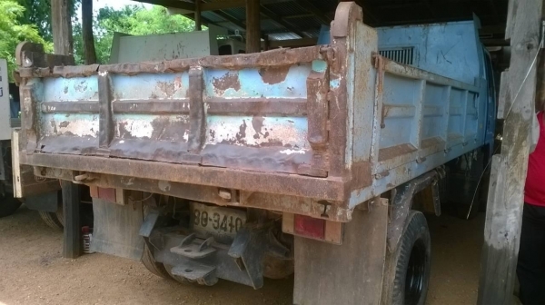 ขาย 6 ล้อดั้ม NPR 120 ห้างแท้ คัสซีสวยตลอดเส้น  เครื่อง 4HF1 120 ฝาขาว พวงมาลัยพาวเวอร์ ทะเบียนเต็มพร้อมโอน ราคาต่อรองได้ครับ