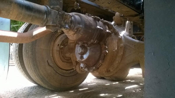 ขายเทนเลอร์ ไอ้หลง FN527M-TD พร้อมใช้งาน เครื่องเดิม 6D16 195 แรงม้า เกียร์ 10 สปีด เบรคใหญ่เพลาบุ๋ม ทะเบียนพร้อมโอนครับ