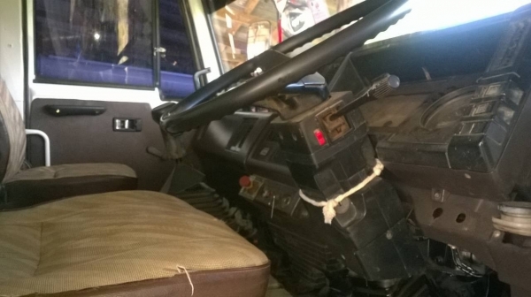 ขาย ROCKY FXZ13NFY เครื่อง 6HE1 Turbo 240 แรงม้า สภาพสวยจัดดั้มสามมิตร คัสซีสวยตลอดเส้น เกียร์ Easton เก๋งสวย แอร์เย็น ทะเบียนเต็มพร้อมโอนครับ