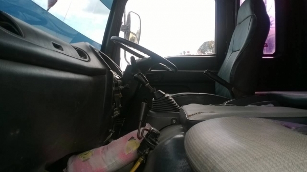 ขาย ISUZU DECA 270 แรงม้า 2 คานหน้า ดั้มสามมิตรคอกเกษตร สภาพพร้อมใช้งาน คัสซีสวย เครื่องแห้ง ยางเต็ม เก๋งบางเดิมไม่เคยทำสี มีลำโพงลากลูก ทะเบียนพร้อมโอน ราคาคุยกันได้ครับ