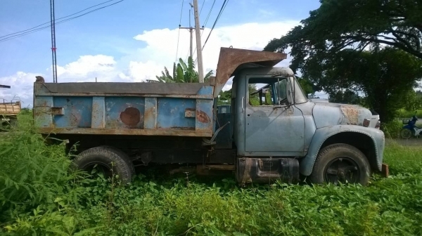 ขาย 6 ล้อดั้มคลาสสิก Inter สภาพใช้งานได้ เครื่องเดิม เกียร์เดิม คัสซีสวยจัดตลอดเส้น พวงมาลัยพาวเวอร์ เฟืองท้ายใหญ่ ไม่มีทะเบียนครับ ราคาต่อรองได้