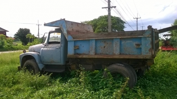 ขาย 6 ล้อดั้มคลาสสิก Inter สภาพใช้งานได้ เครื่องเดิม เกียร์เดิม คัสซีสวยจัดตลอดเส้น พวงมาลัยพาวเวอร์ เฟืองท้ายใหญ่ ไม่มีทะเบียนครับ ราคาต่อรองได้