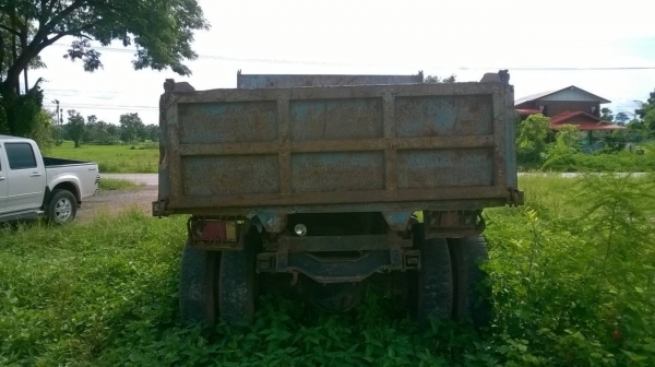 ขาย 6 ล้อดั้มคลาสสิก Inter สภาพใช้งานได้ เครื่องเดิม เกียร์เดิม คัสซีสวยจัดตลอดเส้น พวงมาลัยพาวเวอร์ เฟืองท้ายใหญ่ ไม่มีทะเบียนครับ ราคาต่อรองได้