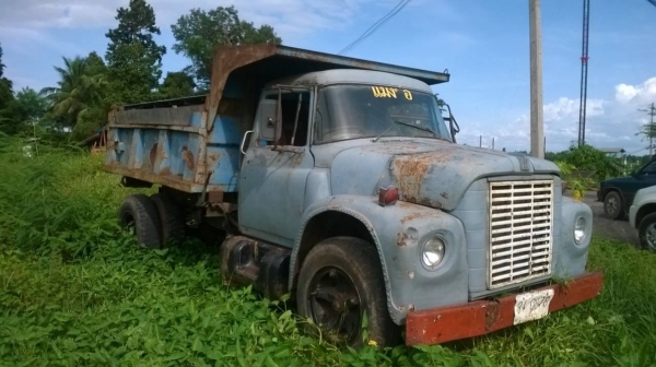 ขาย 6 ล้อดั้มคลาสสิก Inter สภาพใช้งานได้ เครื่องเดิม เกียร์เดิม คัสซีสวยจัดตลอดเส้น พวงมาลัยพาวเวอร์ เฟืองท้ายใหญ่ ไม่มีทะเบียนครับ ราคาต่อรองได้