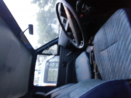 isuzu 6 ล้อ NPR รถสวย isuzu 6 ล้อ NPR รถสวย