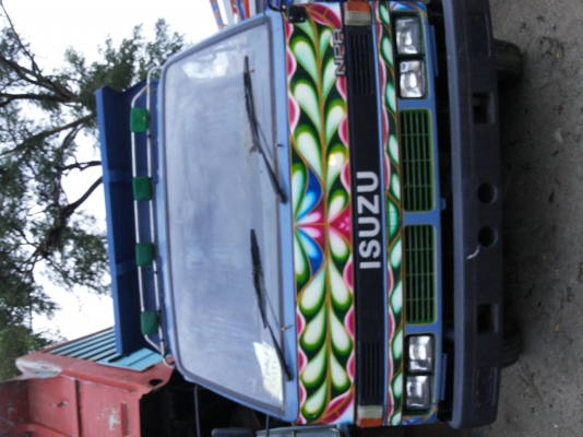 isuzu 6 ล้อ NPR รถสวย isuzu 6 ล้อ NPR รถสวย