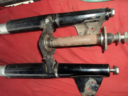 ขายโช๊ค suzuki k-125 คู่หน้าแท้ สนใจโทร.081-005-8785