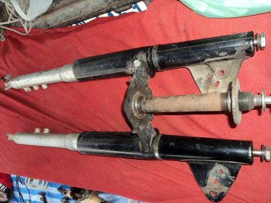 ขายโช๊ค suzuki k-125 คู่หน้าแท้ สนใจโทร.081-005-8785