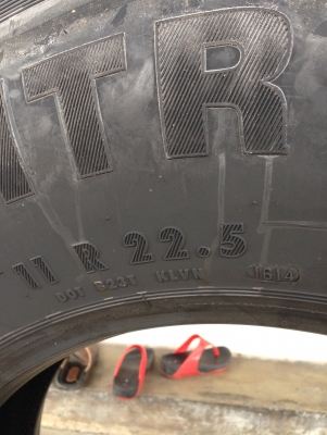ยาง 11R22.5 Continental ซื้อ 10 แถม 2 !!!!