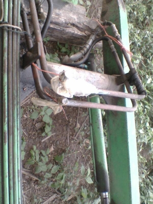 คีบอ้อยบาคู่ของจอนเดียร์คีบหน้าพร้อมใช้ คีบอ้อยบาคู่ของจอนเดียร์คีบหน้าพร้อมใช้