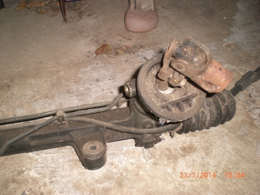 แร็คพวงมาลัยเก่ายื่ปุ่น AC96แถมพลาสติดซุ้มล้อหน้าใหม่สองข้าง แร็คพวงมาลัยเก่ายื่ปุ่น AC96แถมพลาสติดซุ้มล้อหน้าใหม่สองข้าง