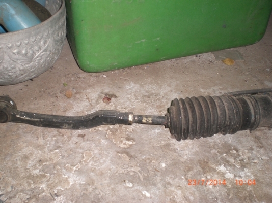 แร็คพวงมาลัยเก่ายื่ปุ่น AC96แถมพลาสติดซุ้มล้อหน้าใหม่สองข้าง แร็คพวงมาลัยเก่ายื่ปุ่น AC96แถมพลาสติดซุ้มล้อหน้าใหม่สองข้าง