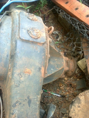 เสื้อเพลา Rocky 195