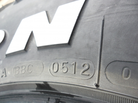 Maxxis 764 265/75/16 ปี 12 1 ชุด Maxxis 764 265/75/16 ปี 12 1 ชุด