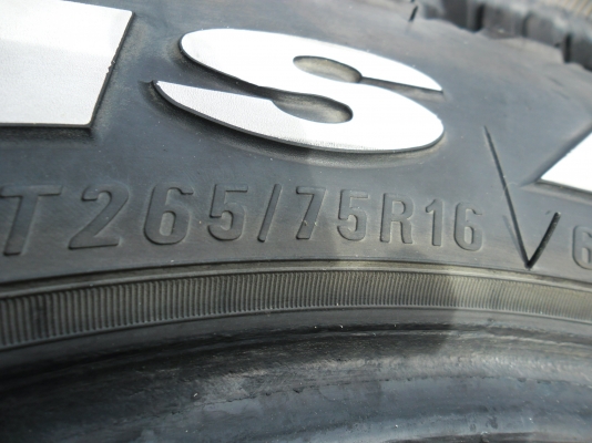 Maxxis 764 265/75/16 ปี 12 1 ชุด Maxxis 764 265/75/16 ปี 12 1 ชุด