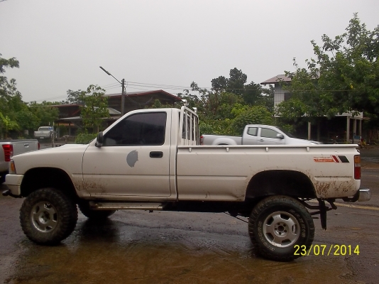 ขายฮีโร่ ยกสูง สักคัน