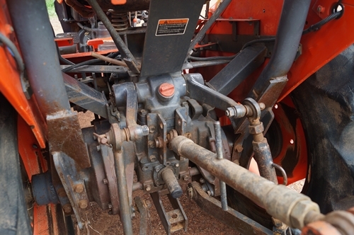 ขายรถไถ KUBOTA L2808 พร้อมผาน 6*22 ตราช้าง ขายรถไถ KUBOTA L2808 พร้อมผาน 6*22 ตราช้าง