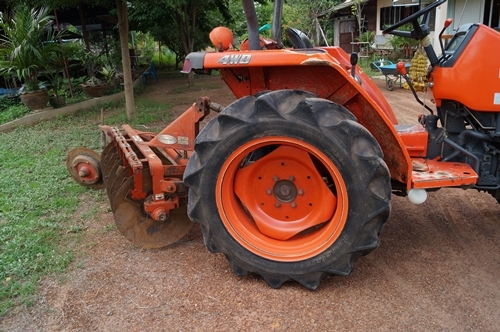 ขายรถไถ KUBOTA L2808 พร้อมผาน 6*22 ตราช้าง ขายรถไถ KUBOTA L2808 พร้อมผาน 6*22 ตราช้าง