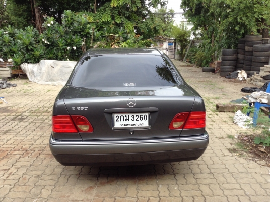 ขายรถเบนซ์ตาหวาน E 280 รถประกอบนอก ไม่เคยติดเเก๊ส