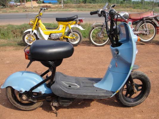 ขายรถคลาสสิค โมอิ สีฟ้า ขายรถคลาสสิค โมอิ สีฟ้า