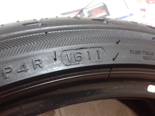 ยาง,225-35-18 Bridgestone Potenza S001 สวยหนึ่งคุ่ 3,500