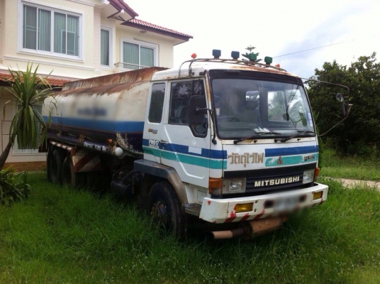 ขายรถสิบล้อบรรจุน้ำมัน MITSUBISHI FN517M เครื่อง 6D16-195 แรง ปี 41