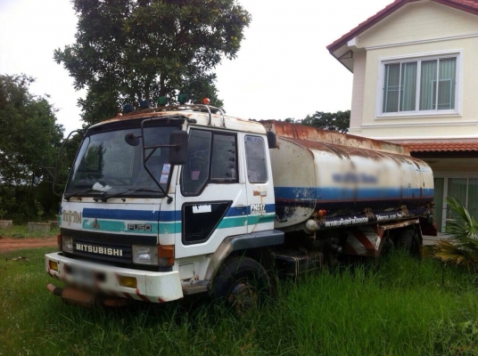 ขายรถสิบล้อบรรจุน้ำมัน MITSUBISHI FN517M เครื่อง 6D16-195 แรง ปี 41