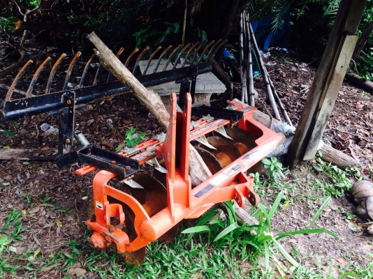 รถไถ KUBOTA L3608 อายุการใช้งาน 1101 ชั่วโมง พร้อมอุปกรณ์ 2รายการ ผานดันหน้า ผาน 6 เครื่ิองดี ราคา29