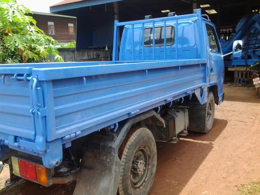 ISUZU 4ล้อกลาง เครื่อง 88 แรงม้า ปี 33ทะเบียนเต็ม ISUZU 4ล้อกลาง เครื่อง 88 แรงม้า ปี 33ทะเบียนเต็ม