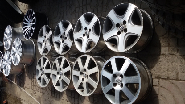 ขายล้อขอบ15 4รู100ชุดละ3500