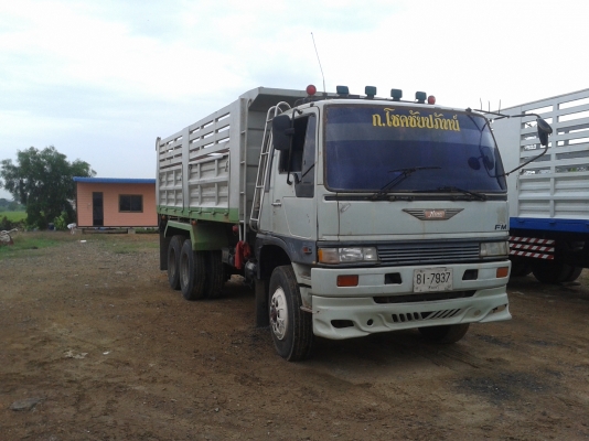 ต้องการขายรถสิบล้อดัมพ์สองเพลา HINO 3M