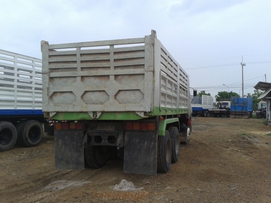 ต้องการขายรถสิบล้อดัมพ์สองเพลา HINO 3M