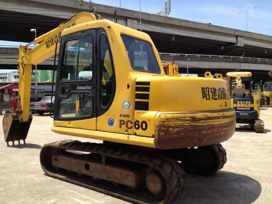 รถขุด PC70-7 ขายถูกเพียง 790,000.- บาท สอบถามรายละเอียดที่คุณชุมพล 086-0044333