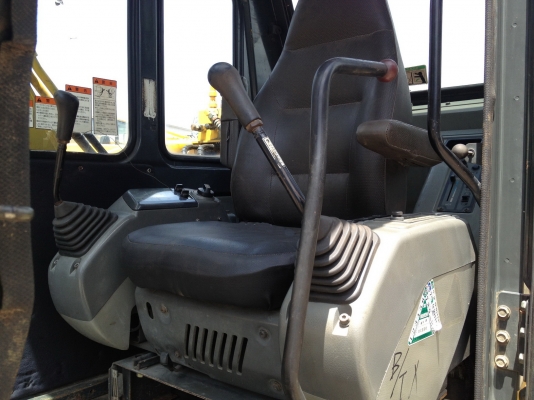 รถขุด PC70-7 ขายถูกเพียง 790,000.- บาท สอบถามรายละเอียดที่คุณชุมพล 086-0044333