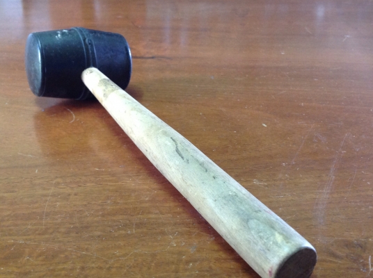 ขายเครื่องมือ DIY มุ้งลวดที่บ้าน ค้อนยางคู่กับลูกกลิ้งมุ้งลวด